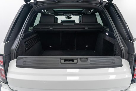 Land Rover Range Rover 4.4 SD V8 Vogue SE SUV 5dr Diesel Auto 4WD Euro 6 (s/s) (339 ps) 9