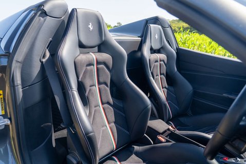 Ferrari 488 Spider 11