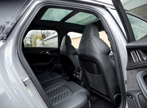 Audi RS6 Avant Performance 14