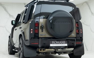 Land Rover Defender 110 D250 First Edition 3