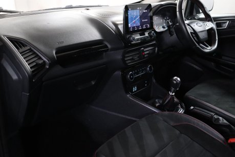 Ford Ecosport ST-LINE 34