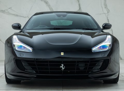 Ferrari GTC4 Lusso V12 4