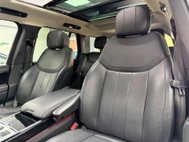 Land Rover Range Rover 3.0 D350 MHEV HSE SUV 5dr Diesel Auto 4WD Euro 6 (s/s) (350 ps) 6