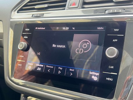 Volkswagen Tiguan 2.0 Tiguan R-Line Tech TDI Semi-Auto 5dr 25