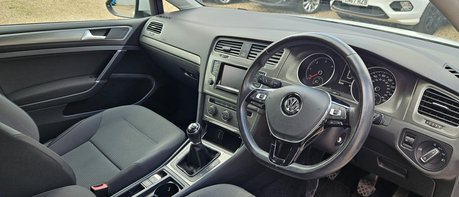 Volkswagen Golf 1.6 SE TDI BLUEMOTION TECHNOLOGY.. FULL HISTORY INC CAMBELT..£20.00 R/TAX. 1