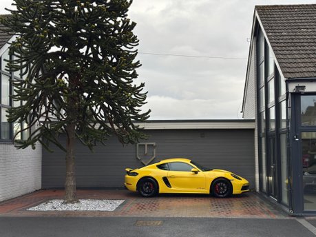 Porsche 718 Cayman CAYMAN GTS 78