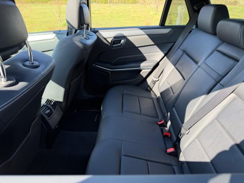 Mercedes-Benz E Class 3.0 E350 V6 BlueTEC AMG Night Edition (Premium) G-Tronic+ Euro 6 (s/s) 5dr 40