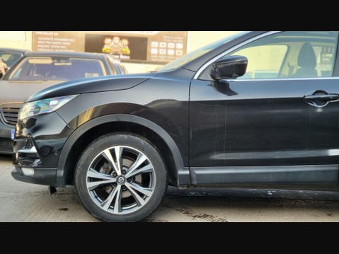 Nissan Qashqai DIG-T N-CONNECTA 25