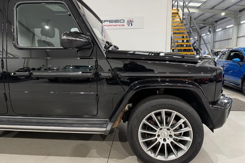 Mercedes-Benz G Series G 400 D 4MATIC AMG LINE PREMIUM 38