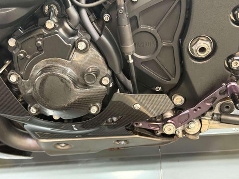 Yamaha R1M 1000 Super Sports Petrol Manual Euro 5 (200 ps) 21