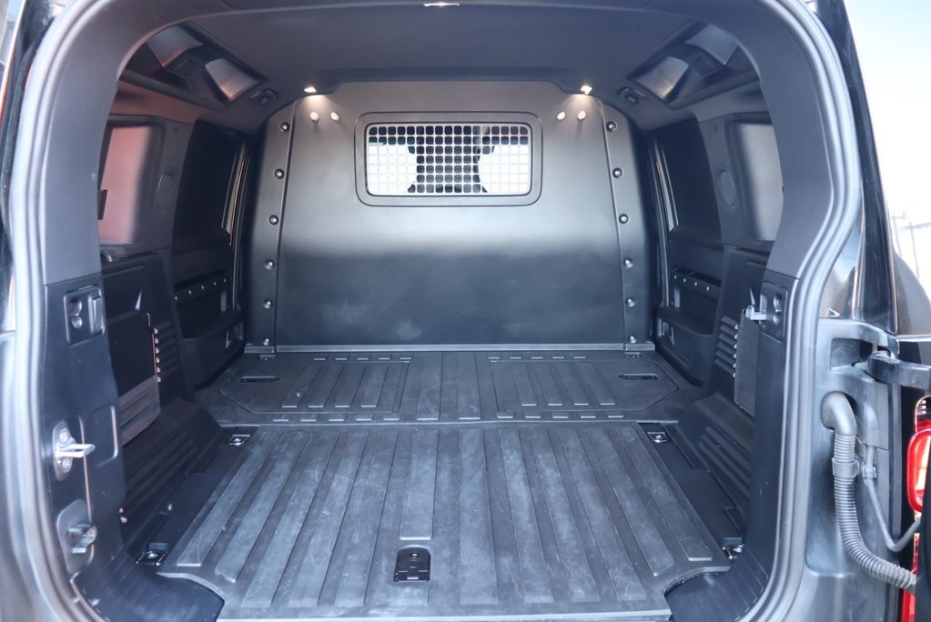 Land Rover Defender 110 2023 D300 HARD TOP X-DYNAMIC HSE BIG SPEC JUMP SEAT SEEKER STYLED  22