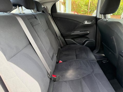 Honda Civic 1.8 i-VTEC ES Auto Euro 5 5dr 35