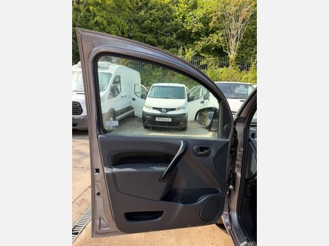 Renault Kangoo 1.5 dCi ML19 Business Panel Van 5dr Diesel EDC MWB Euro 6 (90 ps) 34