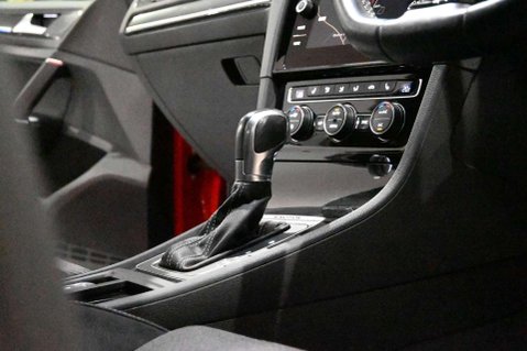 Volkswagen Golf R TSI 4MOTION DSG 21