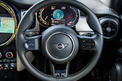 Mini Hatch COOPER EXCLUSIVE 20