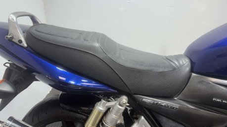 Suzuki GSX1400 2003 30K VERY CLEAN MUSCLE BIKE NEW MOT 1400CC NAKED 41