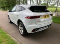 Jaguar E-Pace 2.0 Diesel R-DYNAMIC S 6