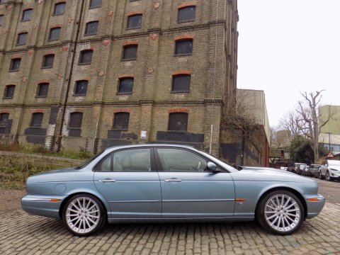 Jaguar XJR 4.2 V8 Supercharged 6
