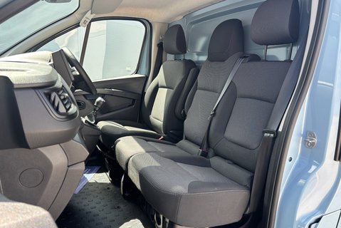 Renault Trafic SL28 Business Plus 130 ps dCi - Twin Side Loading Doors 4