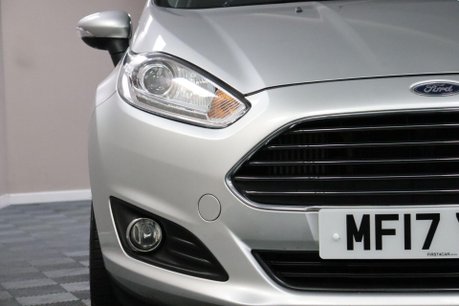 Ford Fiesta TITANIUM 25