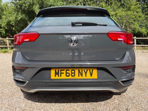 Volkswagen T-Roc 1.0 TSI SE Euro 6 (s/s) 5dr 9