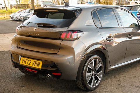 Peugeot 208 PURETECH GT S/S 8