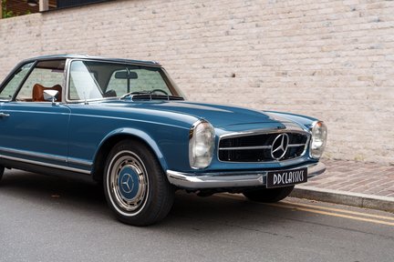 Mercedes-Benz SL Series 280 SL 8