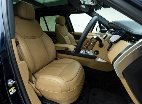 Land Rover Range Rover P400 HSE 10