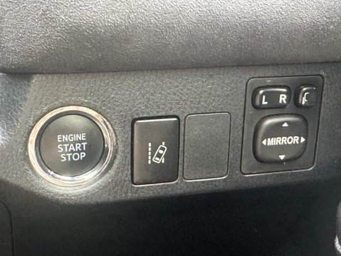 Toyota Rav4 2.0 D-4D Icon SUV 5dr Diesel Manual Euro 6 (s/s) (143 ps) 16