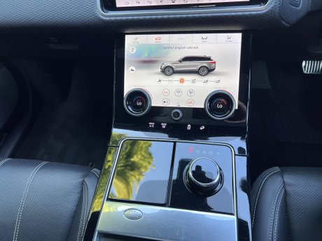 Land Rover Range Rover Velar 2.0 D240 R-Dynamic HSE Auto 4WD Euro 6 (s/s) 5dr 40
