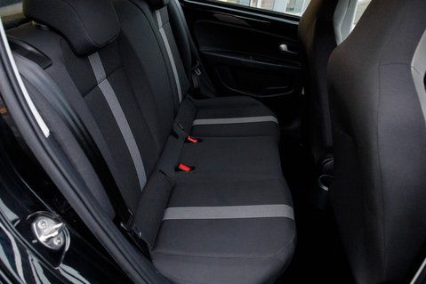 Volkswagen Up HIGH UP TSI 30