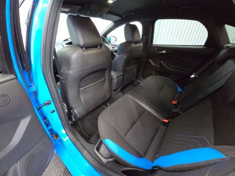 Ford Focus 2.3T EcoBoost RS Hatchback 5dr Petrol Manual AWD Euro 6 (s/s) (350 ps) 21
