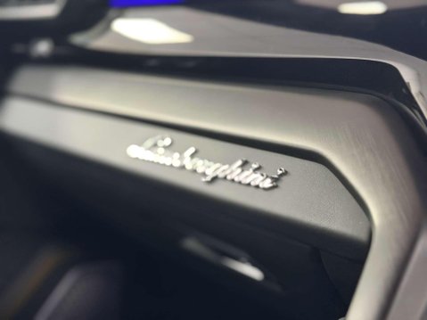 Lamborghini Urus 4.0 V8 BiTurbo SUV 5dr Petrol Auto 4WD Euro 6 (650 ps) 62