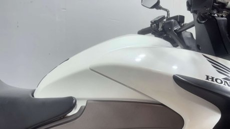 Honda VFR 2011 ONLY 22K NEW MOT SERVICED TOP BOX TOURER 800CC 37