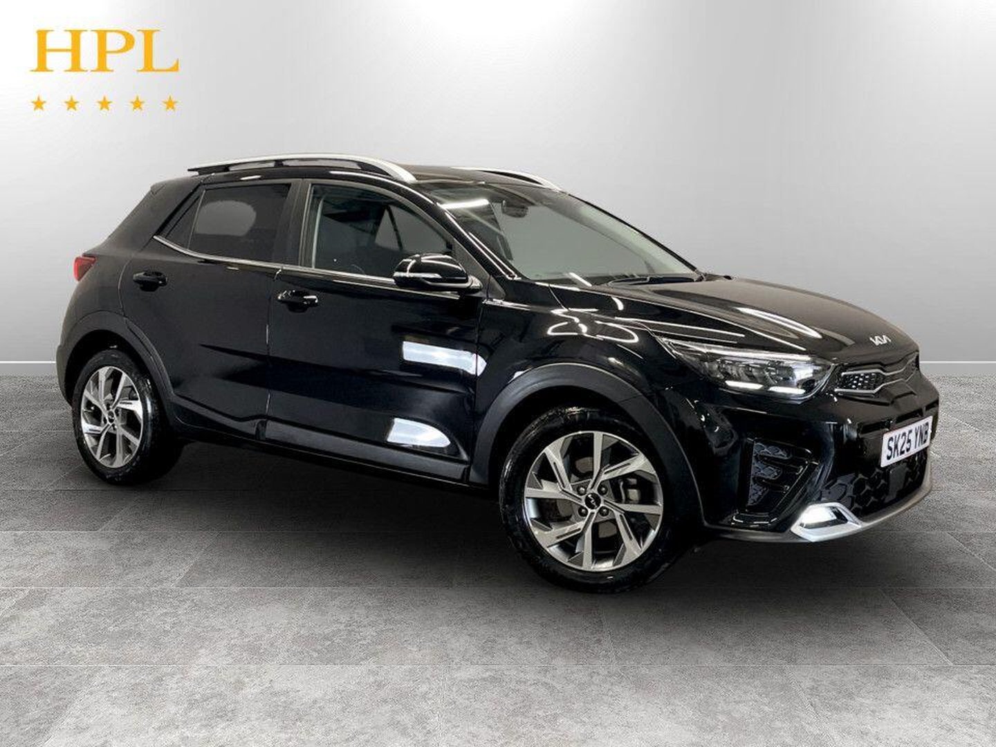 Kia Stonic listing photo
