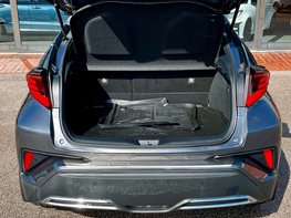 Toyota C-HR 2.0 C-HR Excel HEV CVT 5dr 69