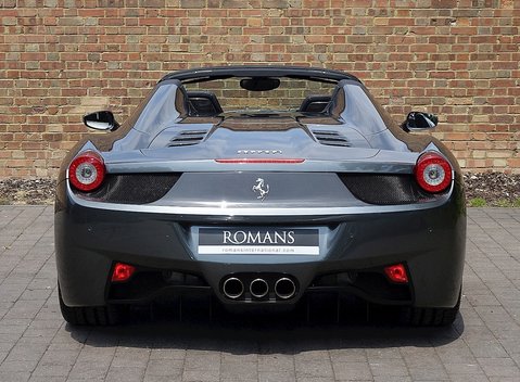 Ferrari 458 Spider 5