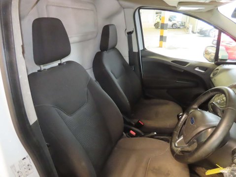 Ford Transit Courier 1.5 Transit Courier Trend TDCi 6