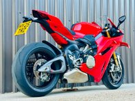 Ducati Panigale V4 1.1 Panigale V4 S 3