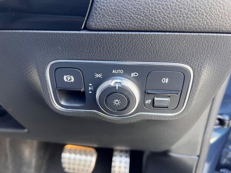 Mercedes-Benz GLA 1.3 GLA180 AMG Line (Premium Plus) 7G-DCT Euro 6 (s/s) 5dr 51