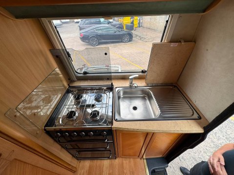 Auto-Sleepers Amethyst 350 LWB 6