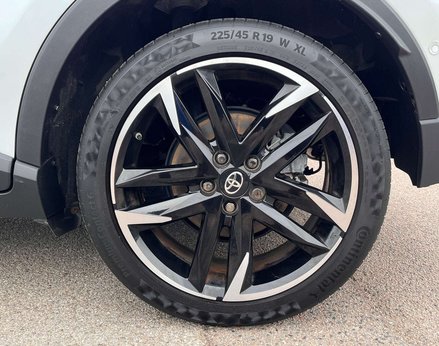 Toyota C-HR 1.8 C-HR GR Sport HEV CVT 5dr 14