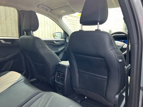 Ford Kuga 2.5 Duratec 14.4kWh Vignale SUV 5dr Petrol Plug-in Hybrid CVT Euro 6 (s/s) 11