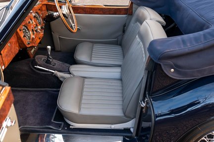 Jaguar XK 140 Drop-Head Coupe 34