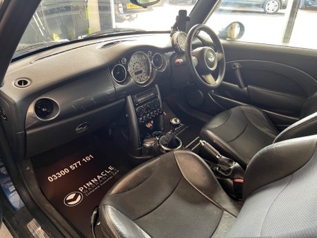 Mini Convertible 1.6 Cooper Euro 4 2dr 14