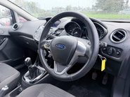 Ford Fiesta 1.0 ZETEC 9