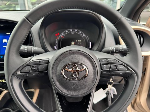 Toyota Aygo X VVT-I EDGE 30