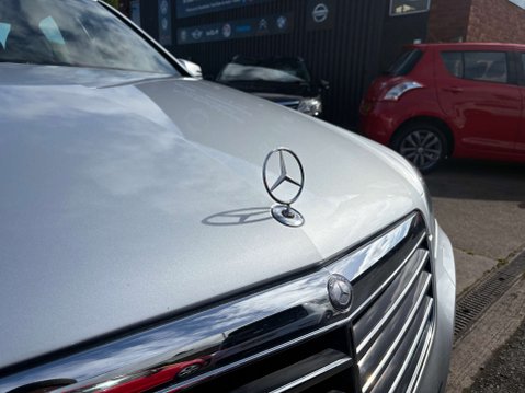 Mercedes-Benz E Class 2.1 E220 Executive SE CDi BlueEfficiency Auto 4dr 33