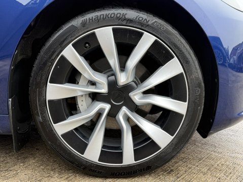 Tesla Model 3 Saloon 4dr Electric Auto RWD (208 ps) 14