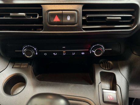 Vauxhall Combo 1.5 Combo 2300 Professional Turbo D S/S 15
